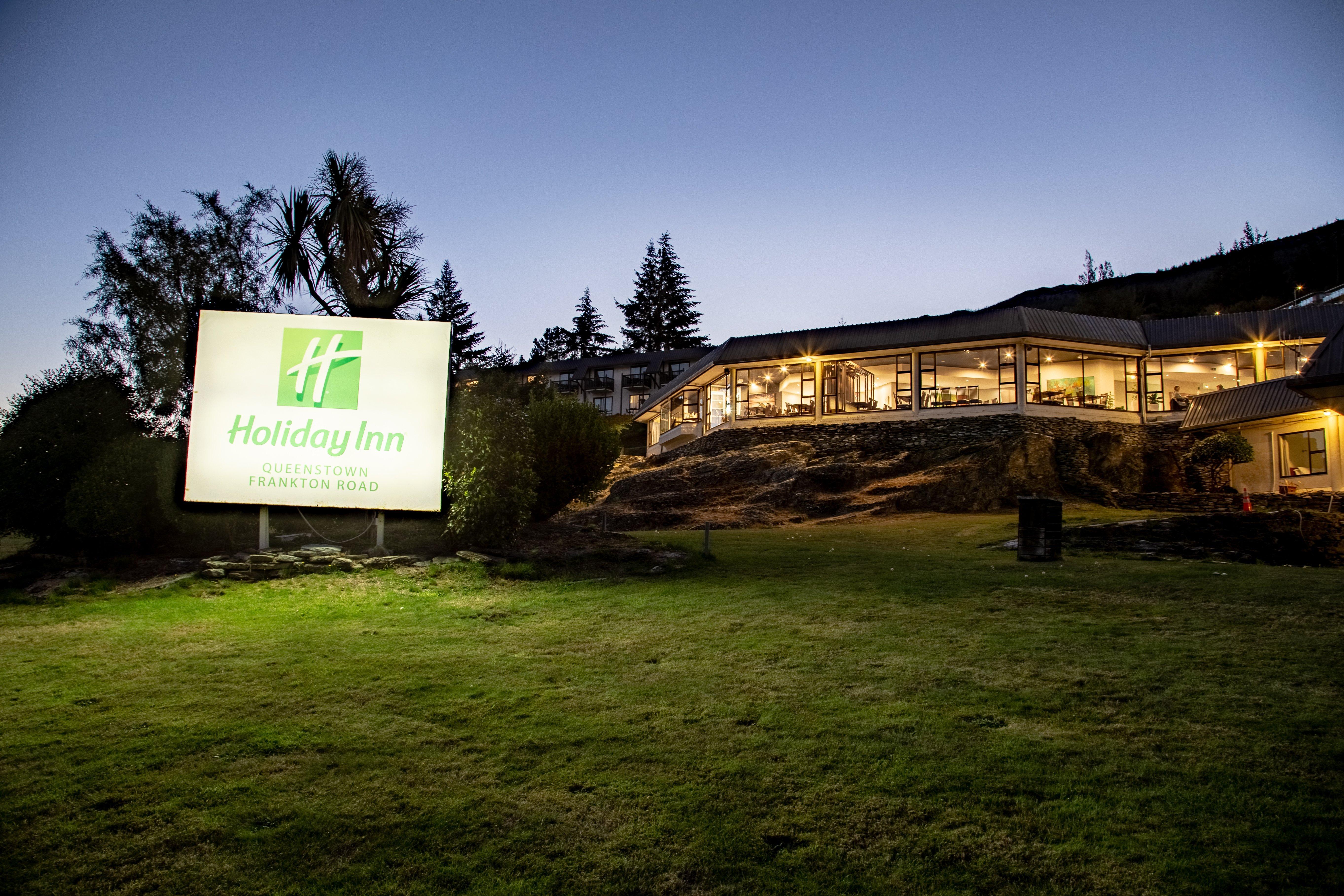 Holiday Inn Queenstown Frankton Road, An Ihg Hotel Экстерьер фото