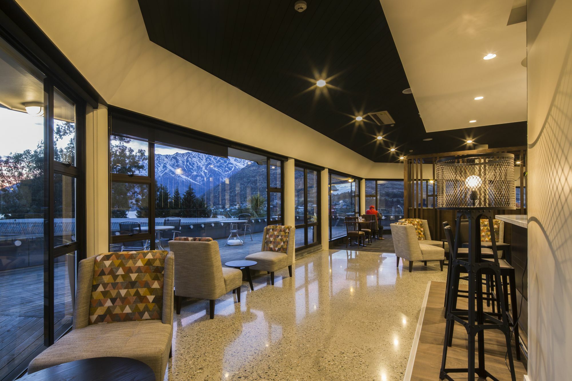 Holiday Inn Queenstown Frankton Road, An Ihg Hotel Экстерьер фото